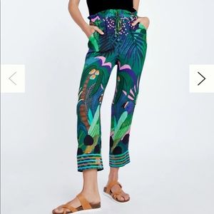 Farm Rio Tropical Pants. Size XL NWT